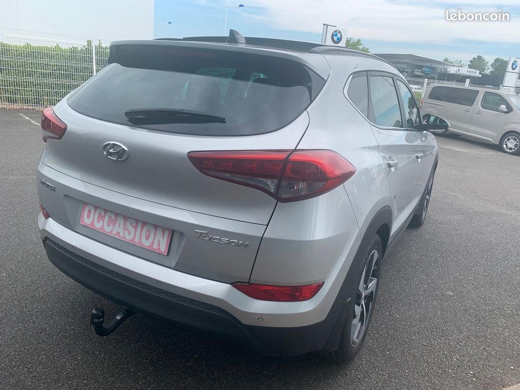 Hyundai Tucson 141 chevaux | Creative | Caméra de recul | Attelage | Roue de secours (image 5)