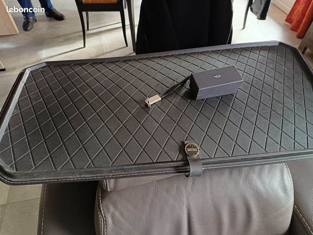 Tapis de coffre pour Mini Cooper S état neuf (image 1)