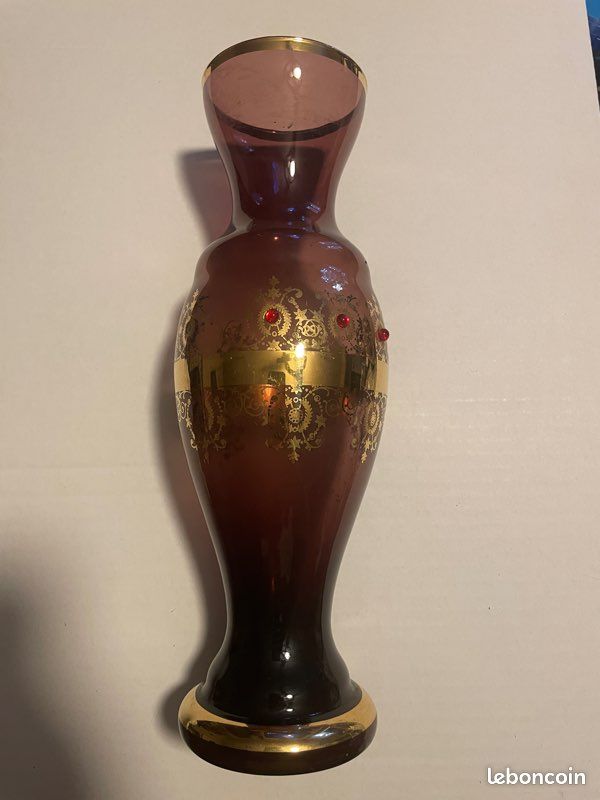 Vase couleur prune/aubergine et or et rouge (image 1)