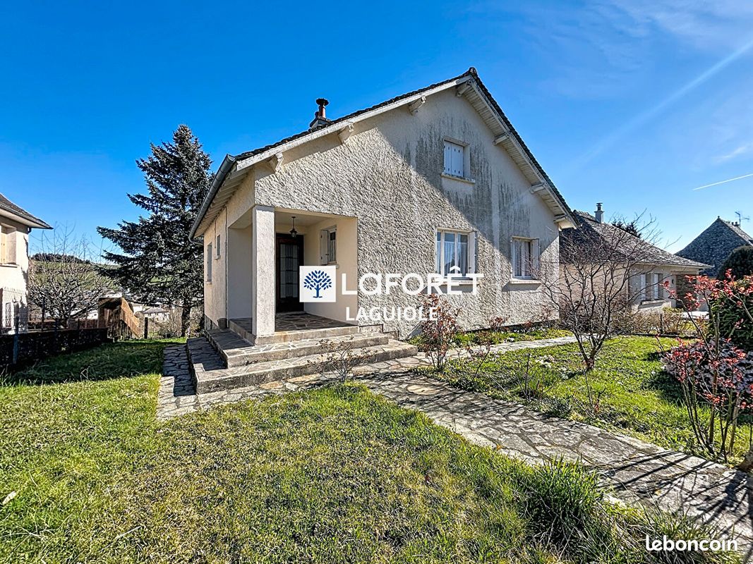 Maison 3 pièces 71 m² · à Montsalvy · 71 m² · 130 000 €