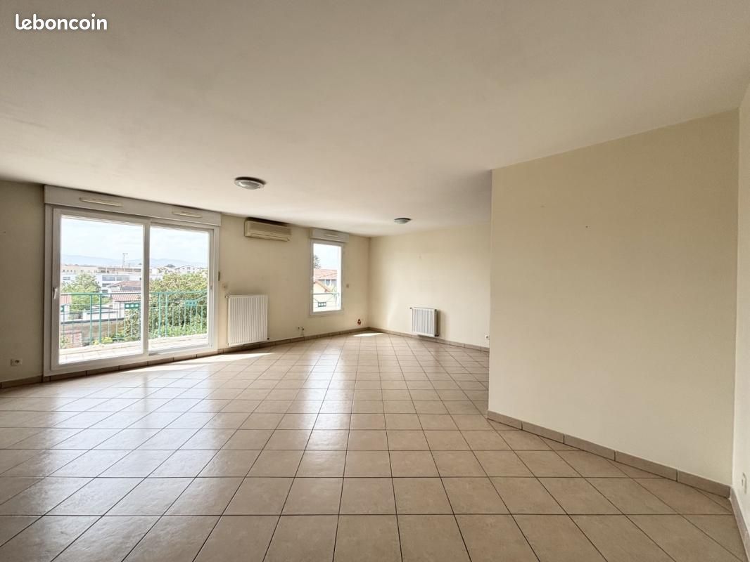 Appartement 3 pièces 89 m² · à Villefranche-sur-Saône · 89 m² · 1 000 €/mois