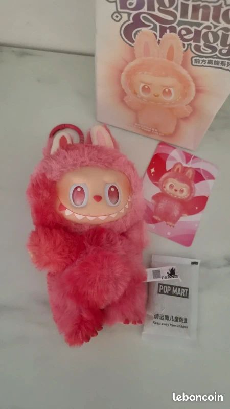 Labubu big into energy authentique Pop Mart peluche porte-clés rouge Love the monsters neuf (image 20)