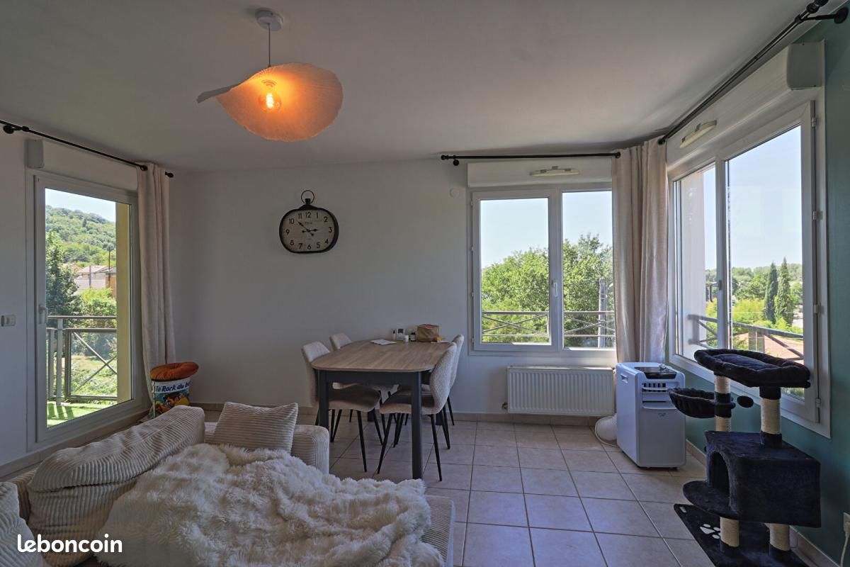 Appartement 2 pièces 48 m² · à Bourgoin-Jallieu · 48 m² · 145 000 €