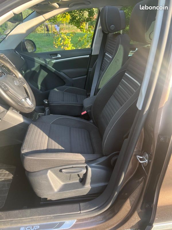 VOLKSWAGEN TIGUAN 2.0 TDI CUP SPORT & STYLE BLUEMOTION – 1ère MAIN – GARANTIE 12 MOIS (image 5)