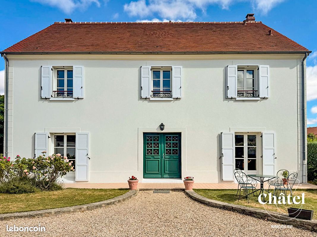 Maison 8 pièces 280 m² · à Meaux · 280 m² · 550 000 €