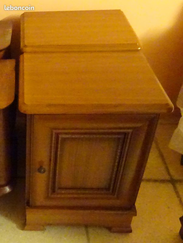 Deux tables chevet bois massif (image 4)