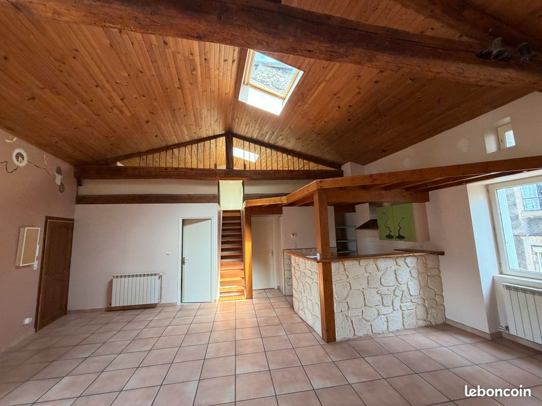 Appartement 3 pièces 65 m² · à Annonay · 65 m² · 59 000 €