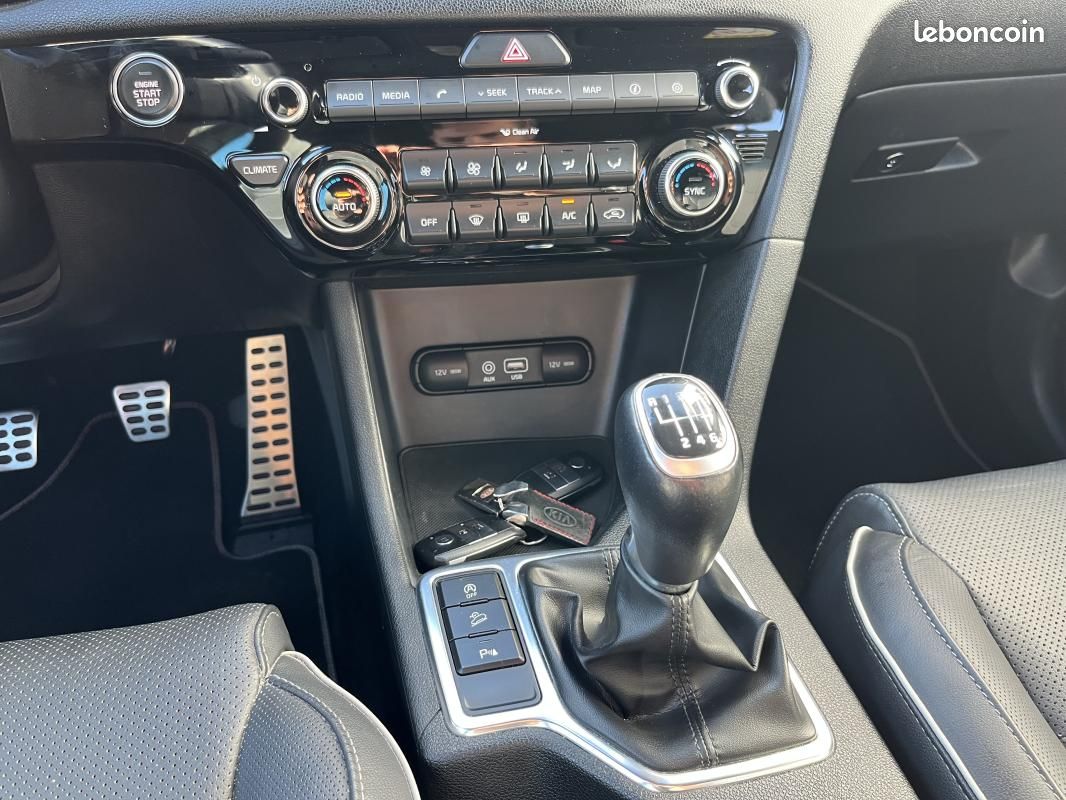 Kia Sportage 1.7 CRDi 115 CH 4X2 GT Line *CarPlay/Caméra de recul (image 20)