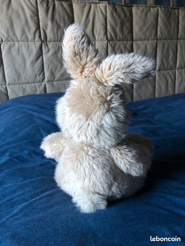Lapin en peluche (image 4)