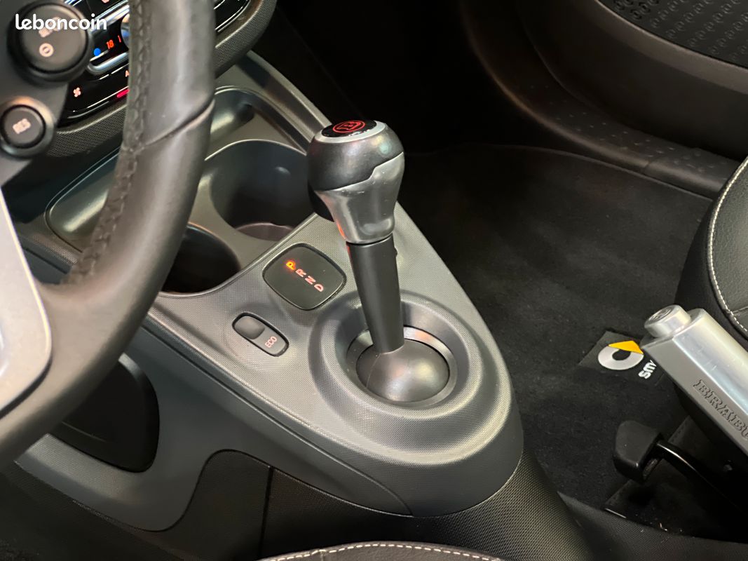 Smart Brabus ForTwo Cabriolet Électrique BRABUS XCLUSIF | Caméra | JBL (image 11)