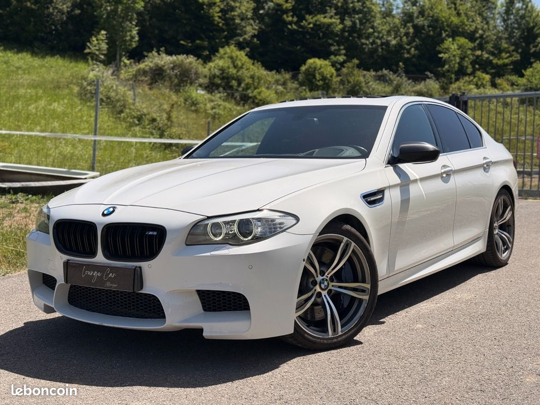 BMW M5 4.4 V8 560ch MOTORSPORT / FULL OPTIONS / EXTENSION DE GARANTIE 12 MOIS OFFERTE (image 3)