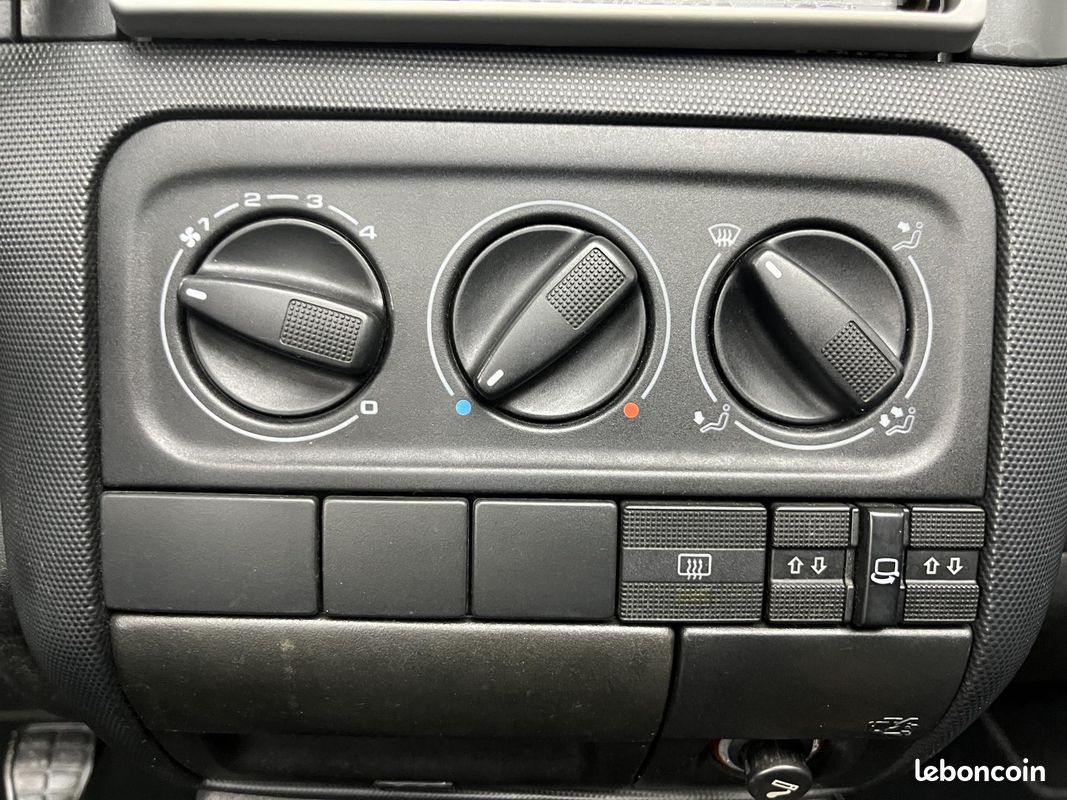 VOLKSWAGEN GOLF Cabriolet 1.6i IV 4 CABRIOLET 110 ch historique complet + peinture neuve garantie 12 mois (image 30)