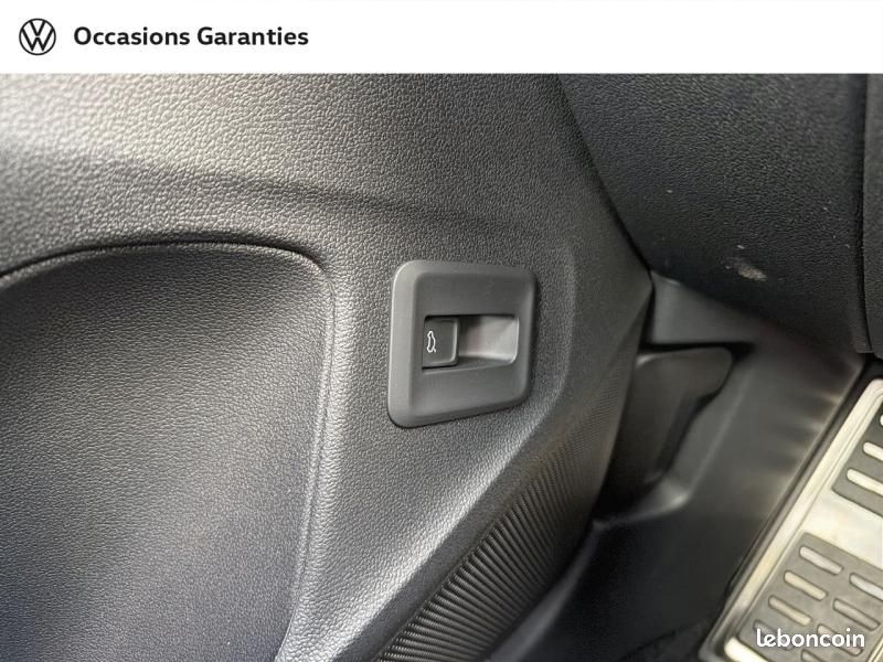 Volkswagen T-Roc 1.5 eTSI 150ch R-Line DSG7 (image 26)