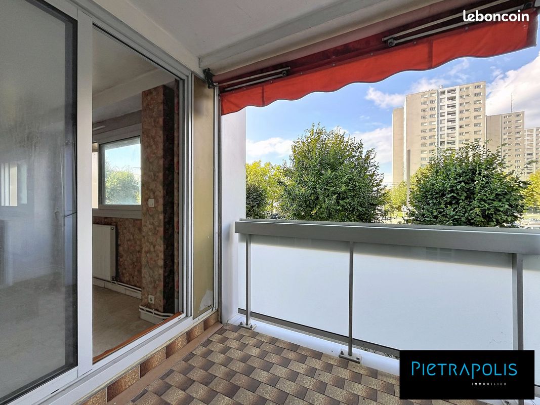 Appartement 5 pièces 98 m² · à Vénissieux · 98 m² · 146 000 €