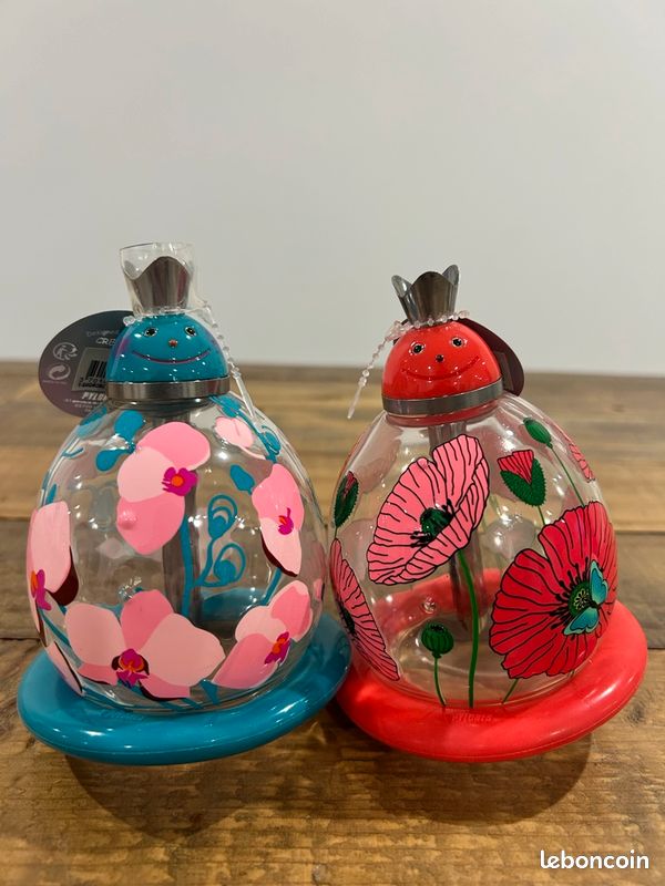 Lot De 2 Flacons Eau De Toilette "Madame" - 200 Ml Chacun - Neufs (défauts Mineurs Possibles) - Origine France