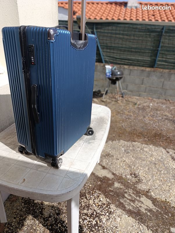 Valise de voyage (image 1)