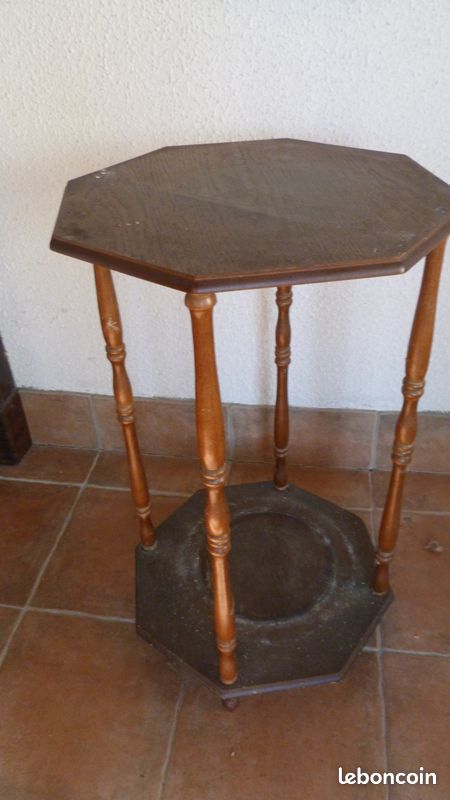 Etagere sur pieds (image 1)