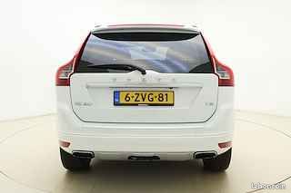 Volvo XC60 2.0 T5 245ch OCEAN RACE - TOIT PANORAMIQUE CUIR SIÈGES ÉLECTRIQUES CHAUFFANTS PARE-BRI... (image 11)