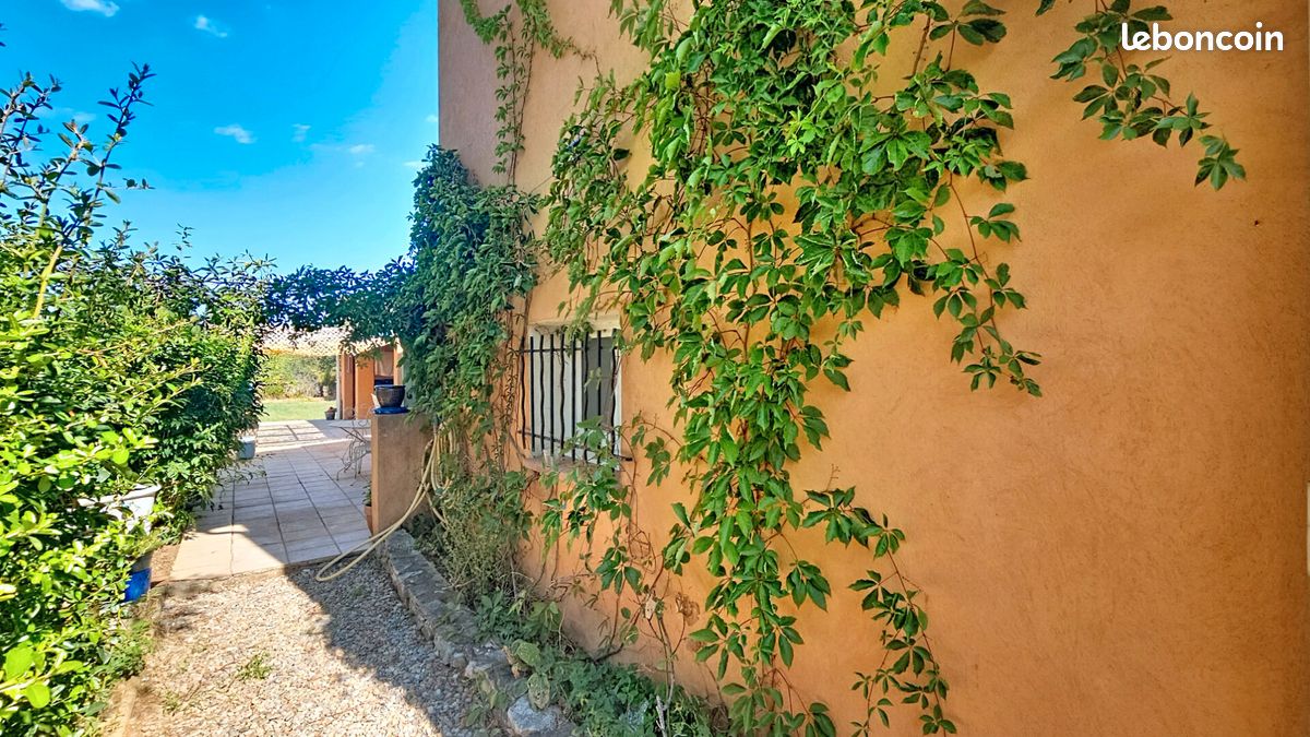 Maison 5 pièces 108 m² · à Saint-Maximin-la-Sainte-Baume · 108 m² · 449 900 €