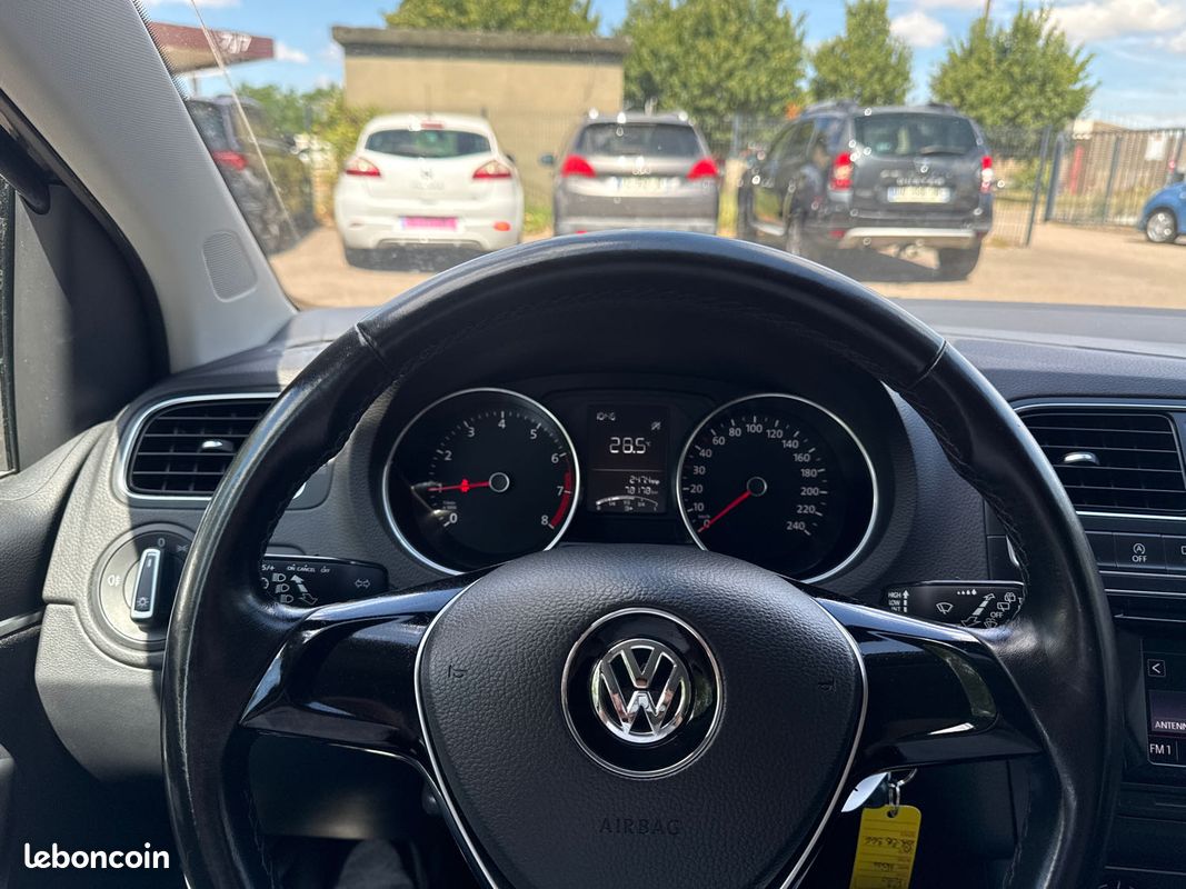 Volkswagen polo 1.2 tsi 90 confortline 5p (image 9)