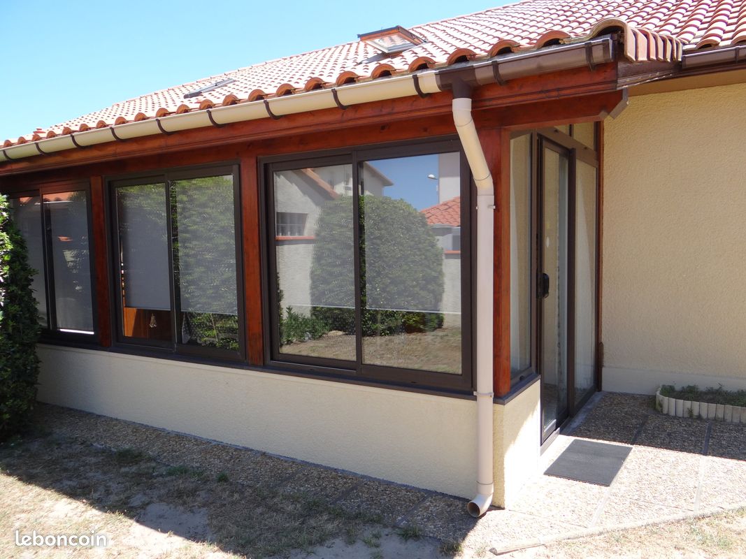 Offre last minute suite desistement. 550 la semaineApt T2 Mezzanine 50m2, dans villa, au calme, Plage et Lac marin à pied (image 1)