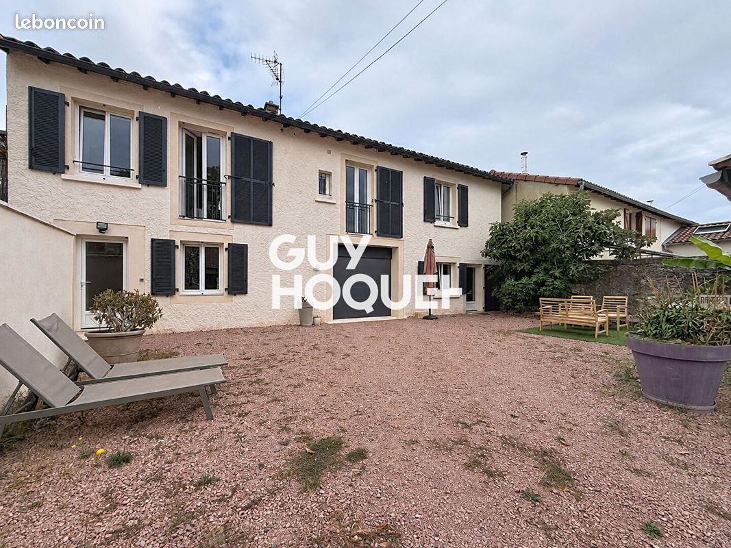 Maison 5 pièces 95 m² · à Prissé · 95 m² · 285 000 €