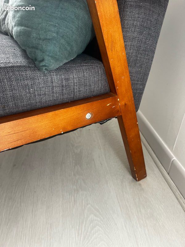Fauteuil scandinave gris et bois (image 2)