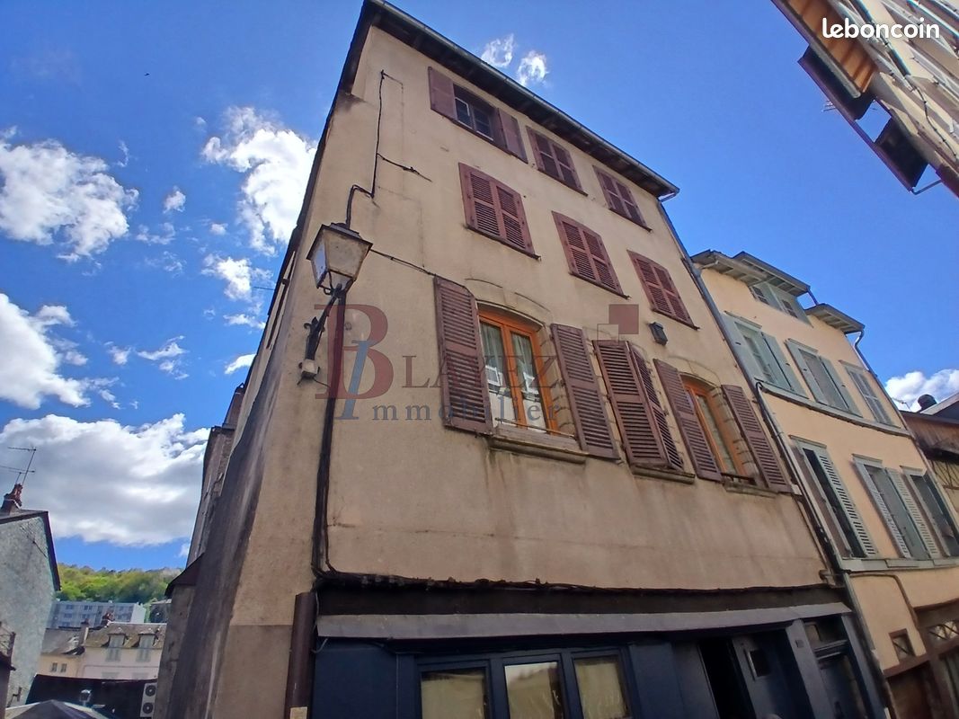 Appartement 5 pièces 87 m² · à Tulle · 87 m² · 14 700 €