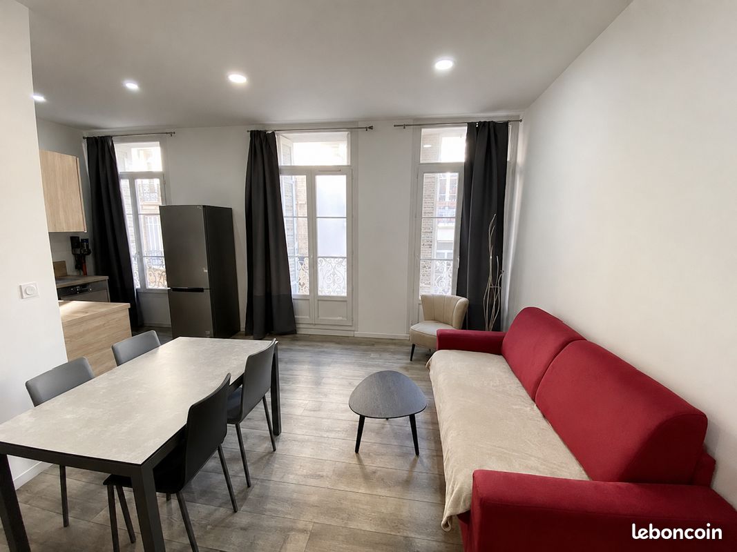 Appartement 2 pièces 42 m² · à Hyères · 42 m² · 700 €/mois