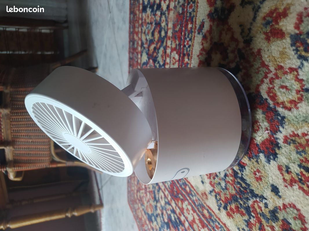 Petit ventilateur brumisateur sur batterie (image 3)