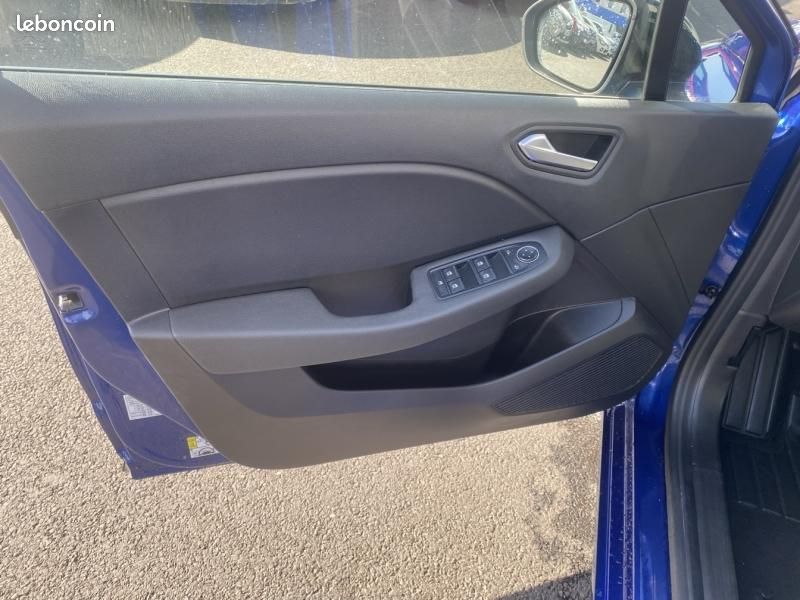 Renault Clio 1.5 dCi 100ch Evolution - 25 (image 6)