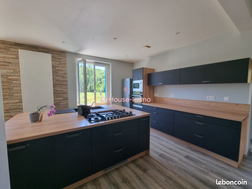 Maison 5 pièces 82 m² · à Bayac · 82 m² · 154 000 €