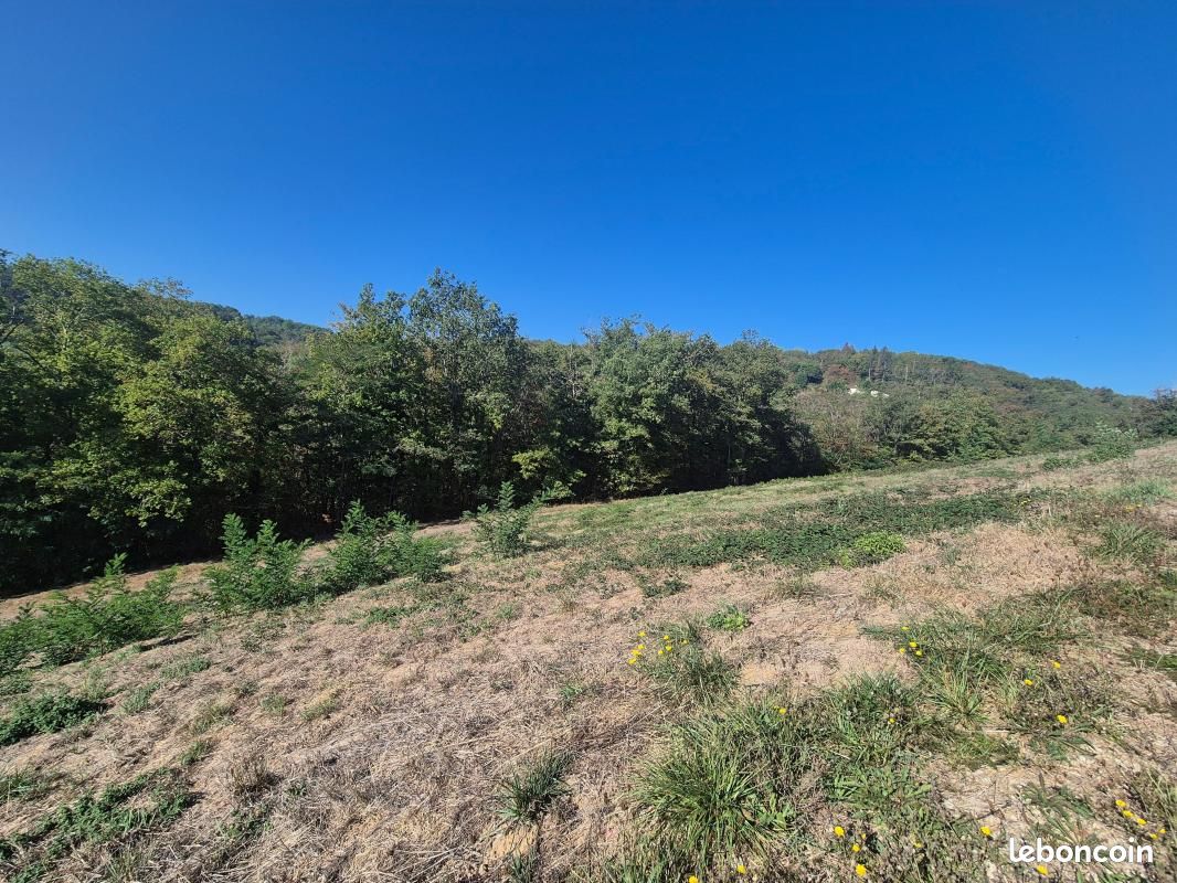 Terrain 1188 m² · à Cublac · 24 000 €