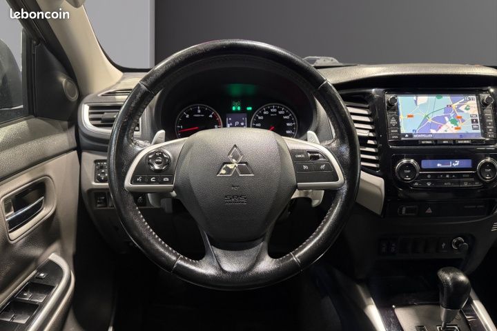 MITSUBISHI L200 DOUBLE CAB 2.4 DI-D 181 INSTYLE BA 181Ch Garantie 12 mois (image 10)