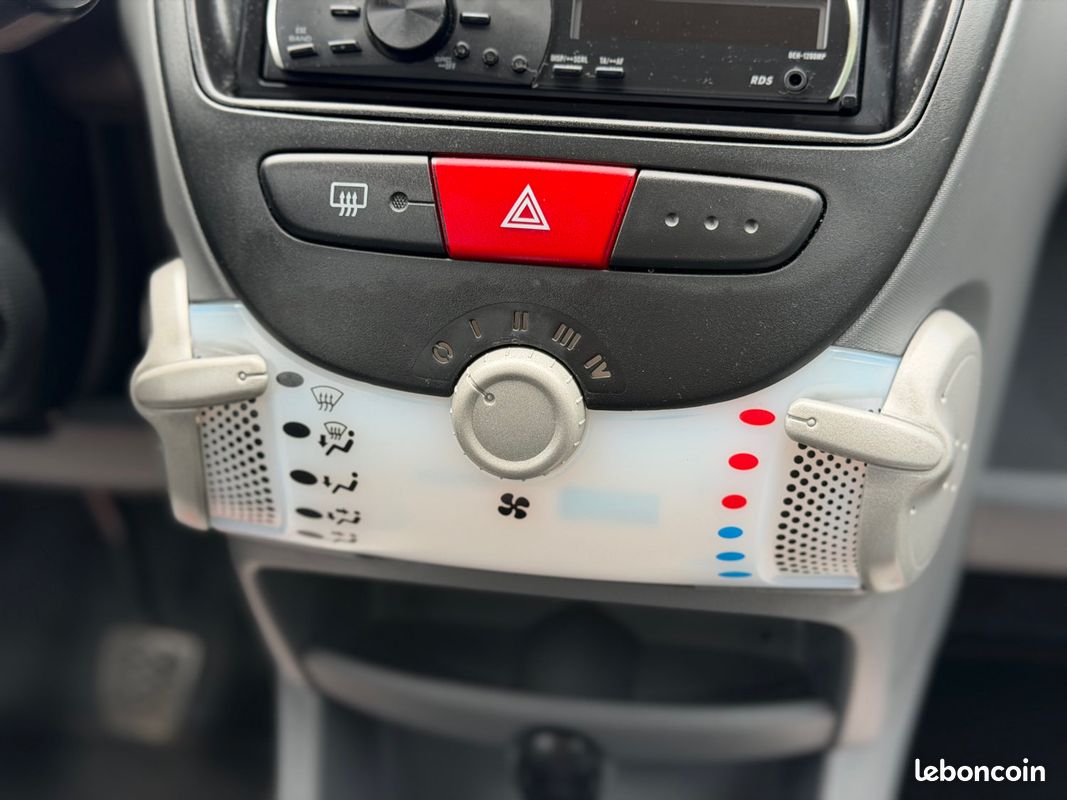 Citroën C1 1.0i Airdream Attraction - 40 750 Kms - Citadine - Révisée & Garantie 6 Mois (image 20)