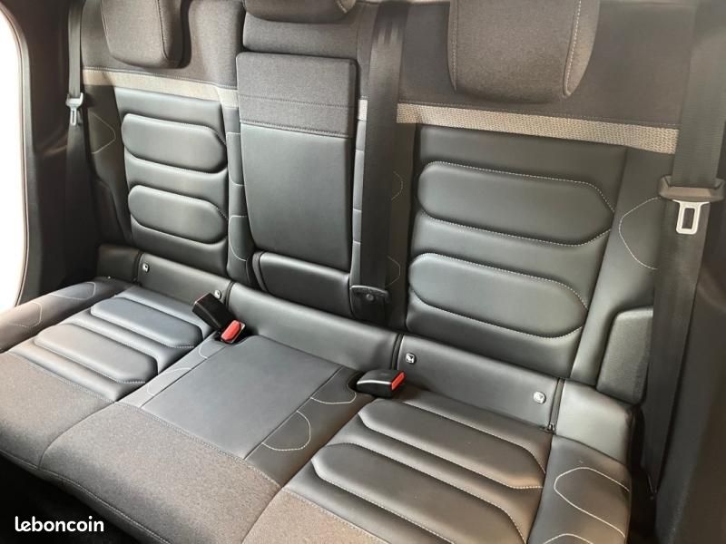 Citroen C4 Moteur électrique 136ch (100 kW) Shine Automatique (image 29)