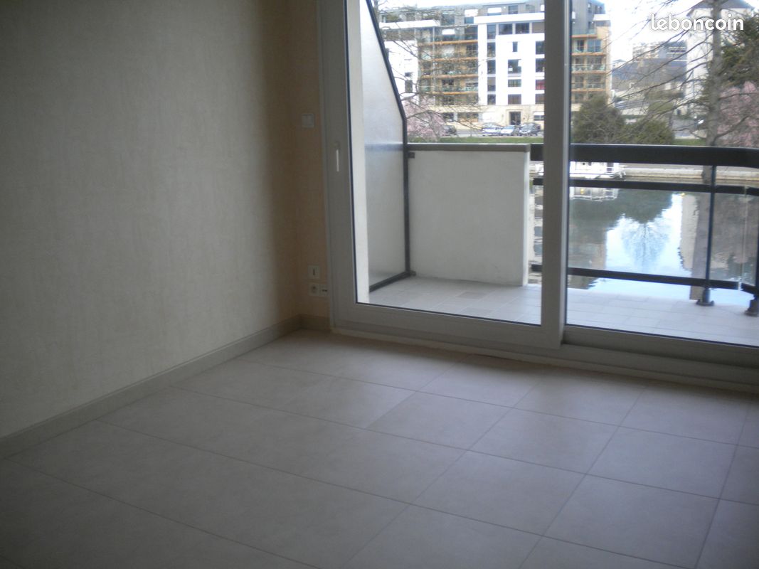 Appartement 1 pièce 24 m² · à Laval · 24 m² · 390 €