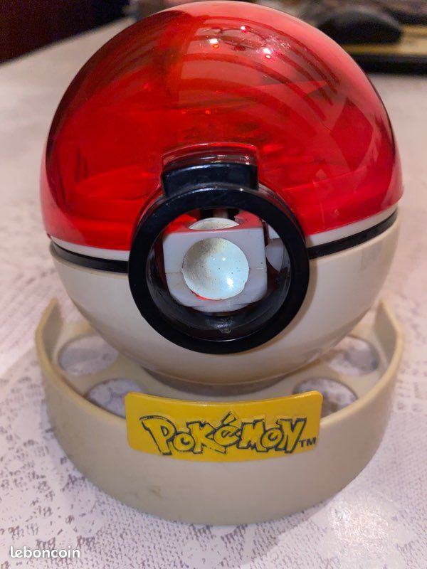 POKEBALL - Lanceur de billes #06 DRACAUFEU avec 8 billes POKEMON (image 3)