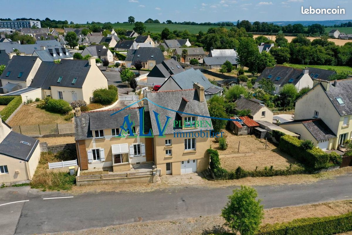 Maison 7 pièces 140 m² · à Pleyben · 140 m² · 129 360 €