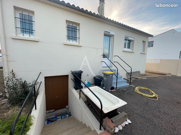 https://img.leboncoin.fr/api/v1/lbcpb1/images/b7/35/43/b73543c9bddcaddbe270062fffdc493e31bce461.jpg?rule=ad-image