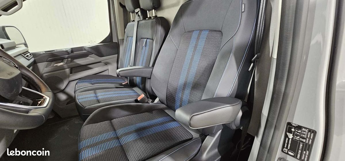 Ford Transit Custom FOURGON 320 L1H1 2.0 ECOBLUE 170 CH BVA8 SPORT (image 30)