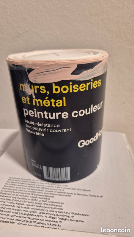 Peinture mur, métaux et boiseries couleur rose (image 1)