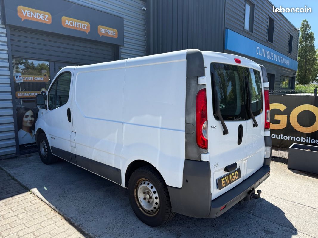 RENAULT TRAFIC VU FOURGON 2.0 DCI 115ch L1 H1 (image 6)