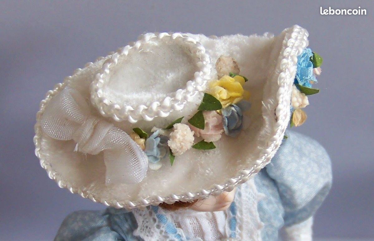 Poupée Miniature En Céramique Articulée 1:12 Pour Maison De Poupée - Collection, Pose Modulable