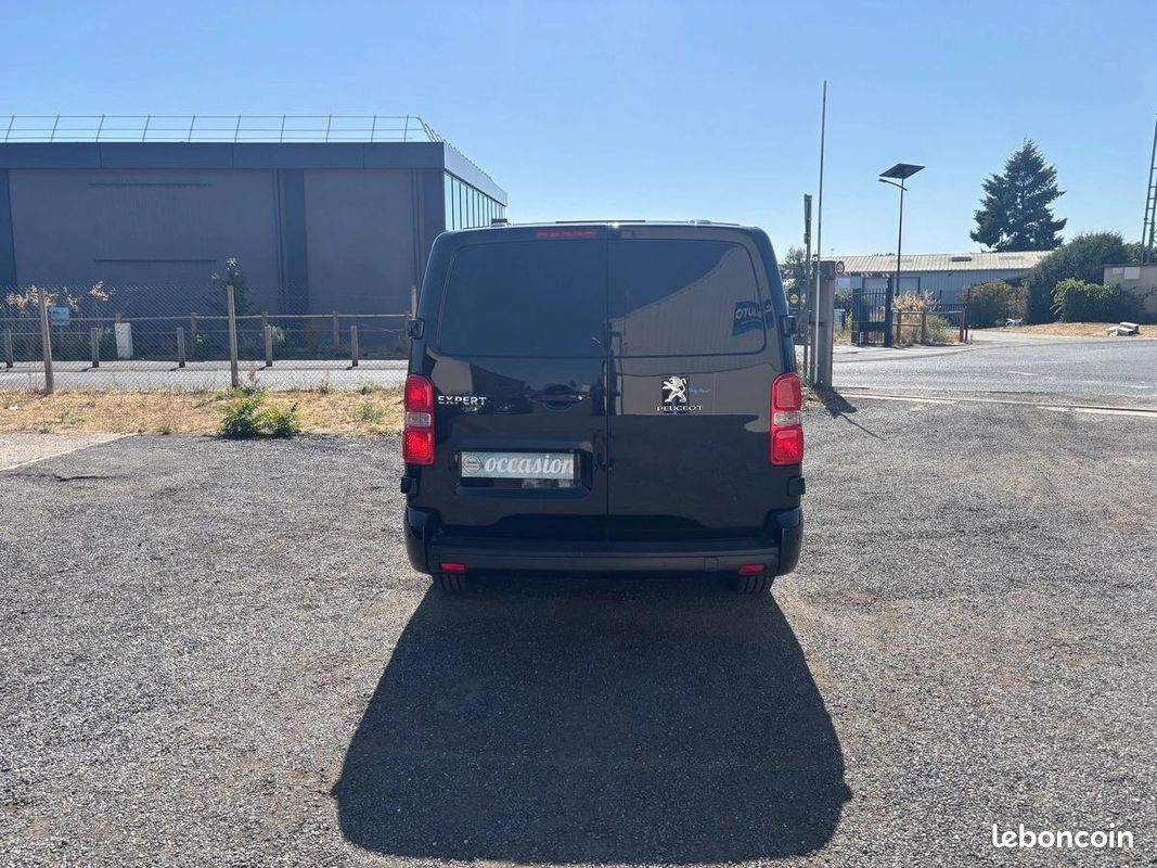 Peugeot Expert 2.0 HDi 180cv - Boite Automatique - 2019 (image 6)