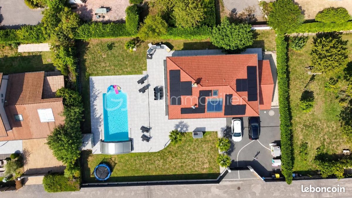 Maison 5 pièces 186 m² · à Chirens · 186 m² · 495 000 €