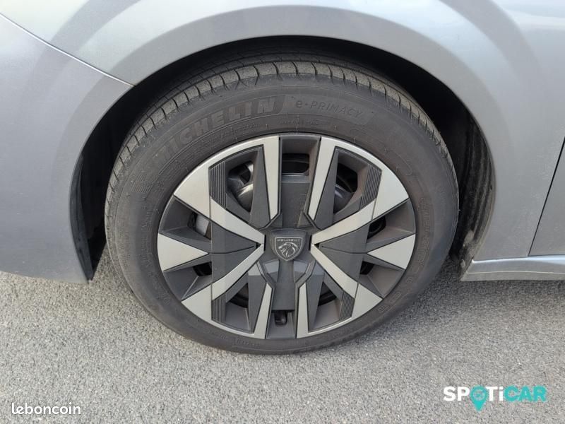 Peugeot 208 1.2 100ch S&S Style (image 12)