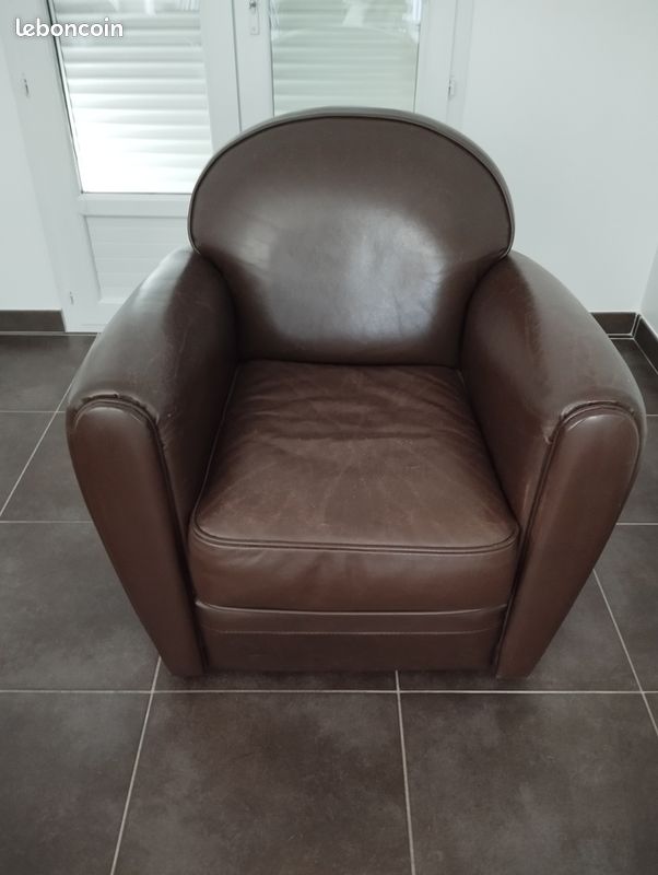 Fauteuil et canapé club cuir (image 2)