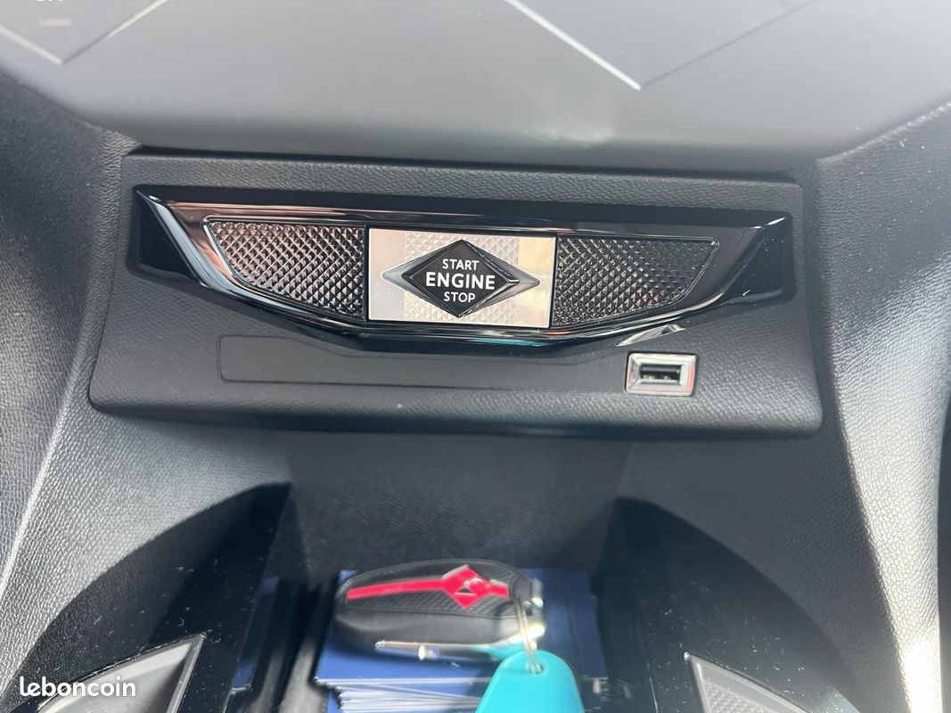 DS DS 3 CROSSBACK Performance Line EAT8 1.2 PureTech 130 - Distribution neuve (image 30)