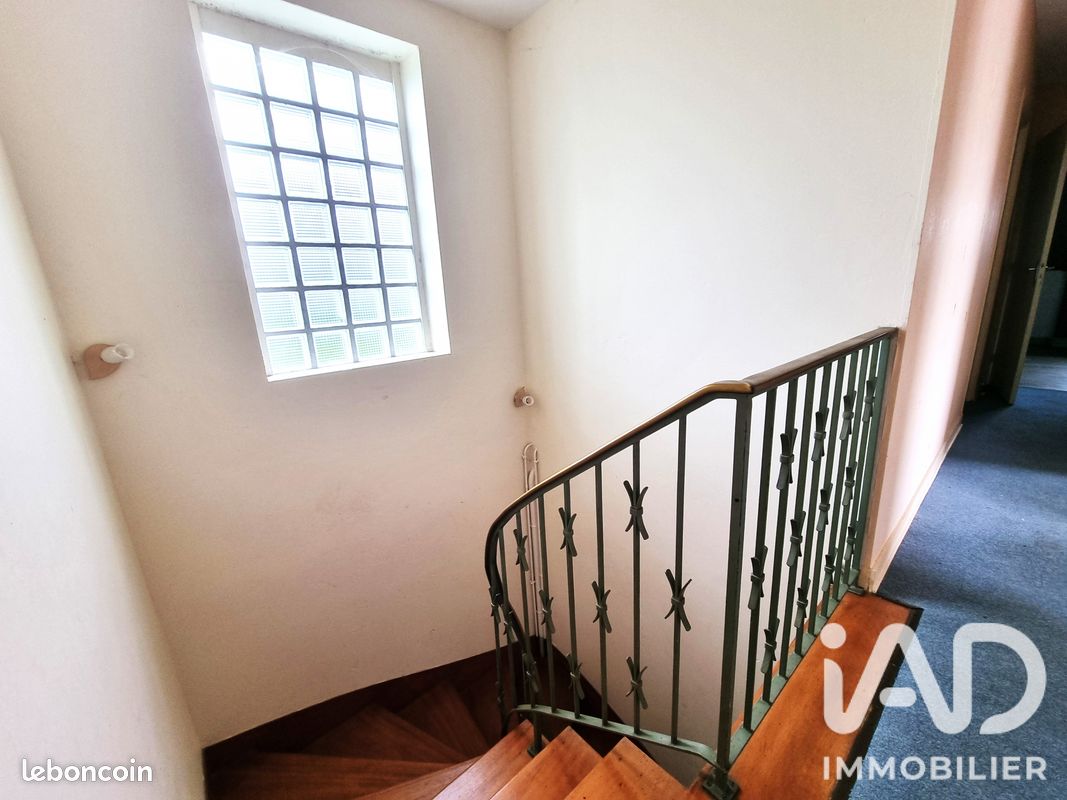 Maison familiale 6 pièces 152 m² (image 2)
